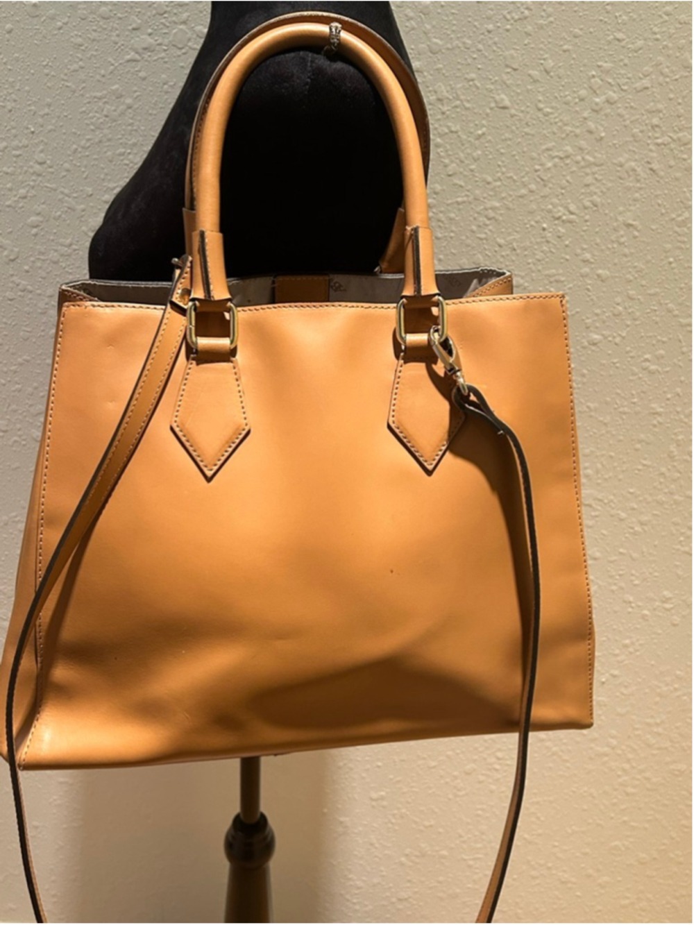Women's A Bellucci Tan Leather Satchel made in Italy 14 x 11 x 6